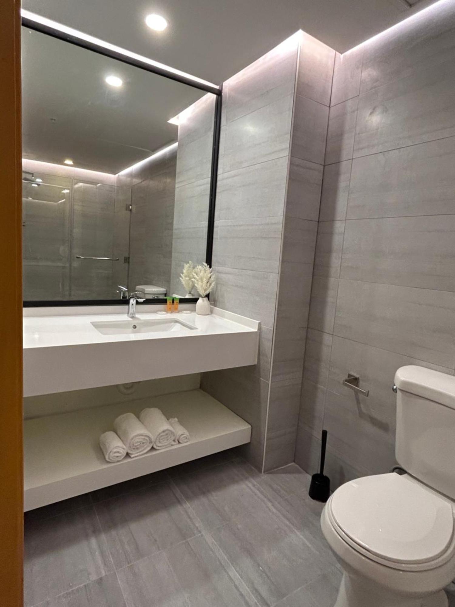 Galaxy Hotel เซนต์ปีเตอร์สเบิร์ก ภายนอก รูปภาพ